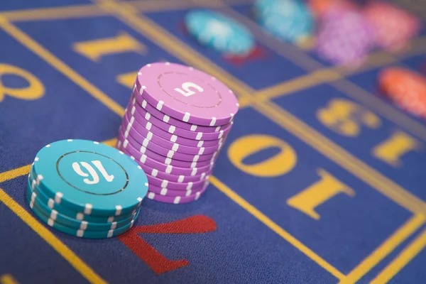 Live dealer blackjack table on kuat bet mobile app